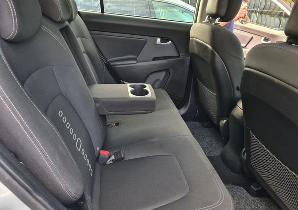 Kia Sportage cena 38499 przebieg: 227060, rok produkcji 2012 z Lwówek małe 596